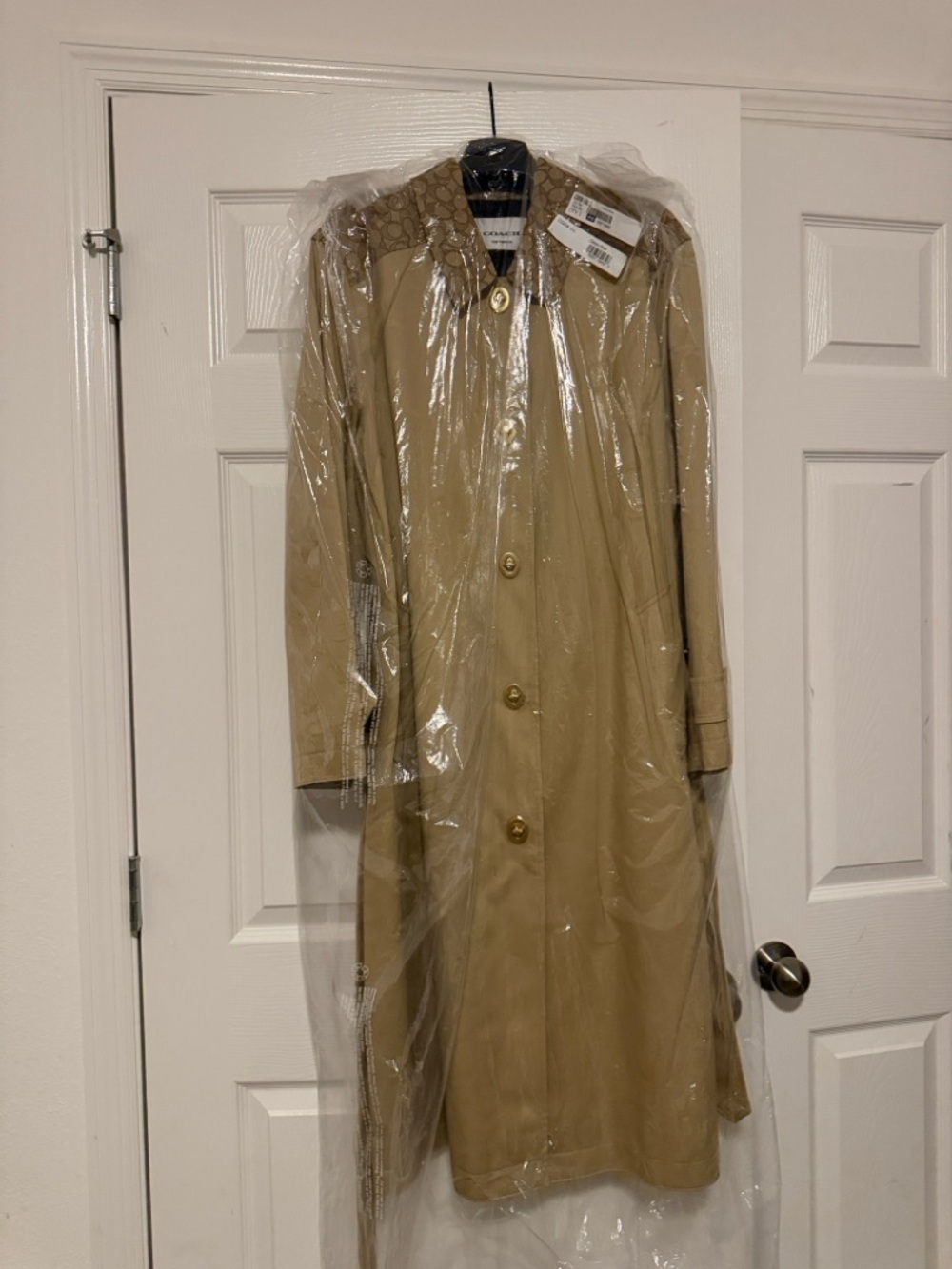 Coach Beige Trench Coat with Signature Monogram and Turn Lock Bottom - Picture 14 of 16